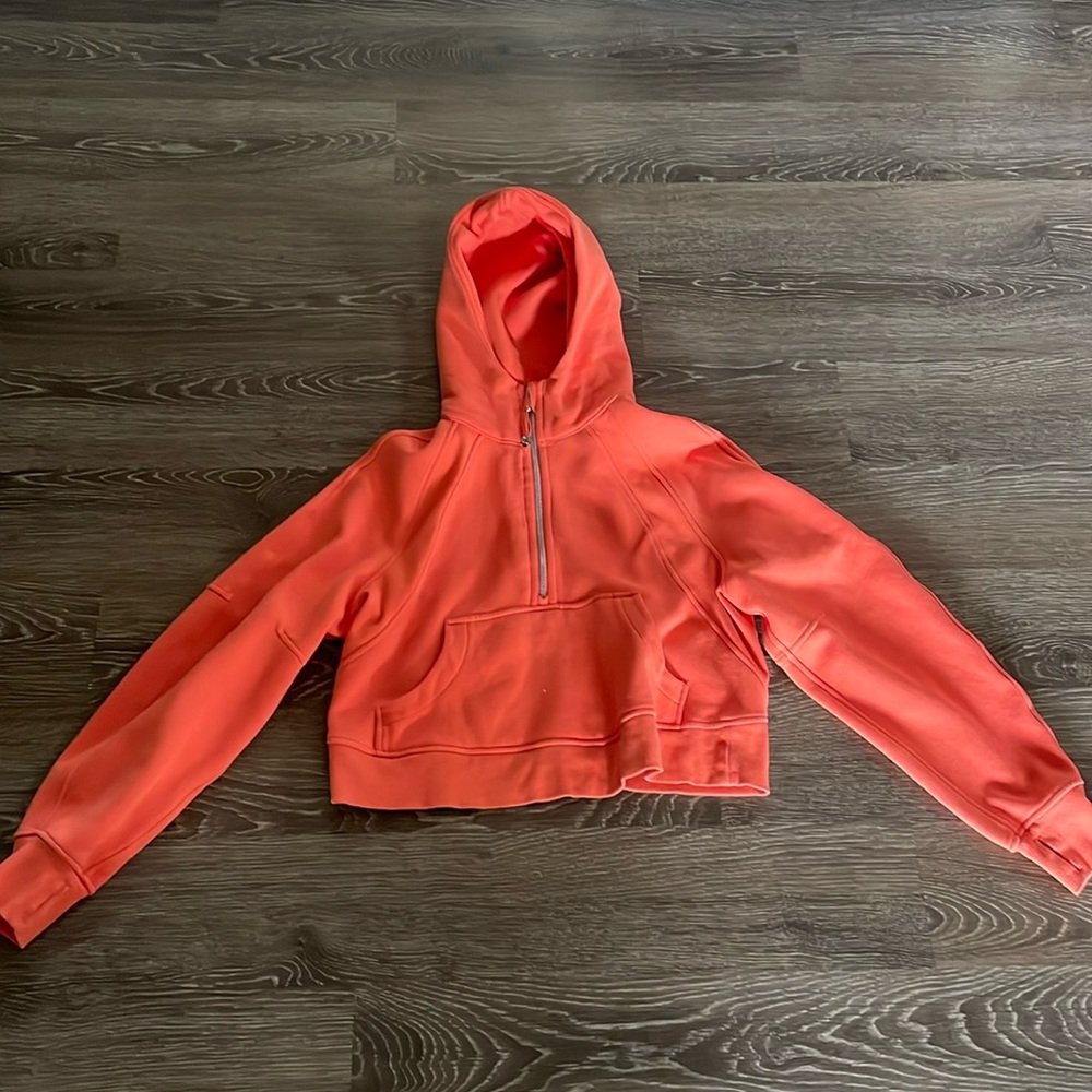 women’s lululemon xs/small oversized warm coral half zip